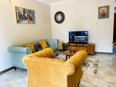 Furnished 1-Bedroom Apartment in Mtwapa: Spacious Retreat for More Than 4 Guests!