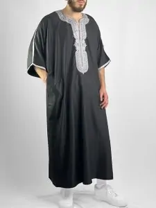 Black & Silver Luxe Kandora: Modern Elegance with Practical Features