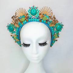 Queen Dee Collection
